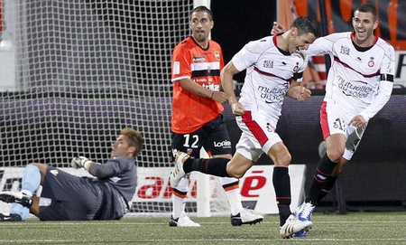 Camel Meriem, buteur contre Lorient